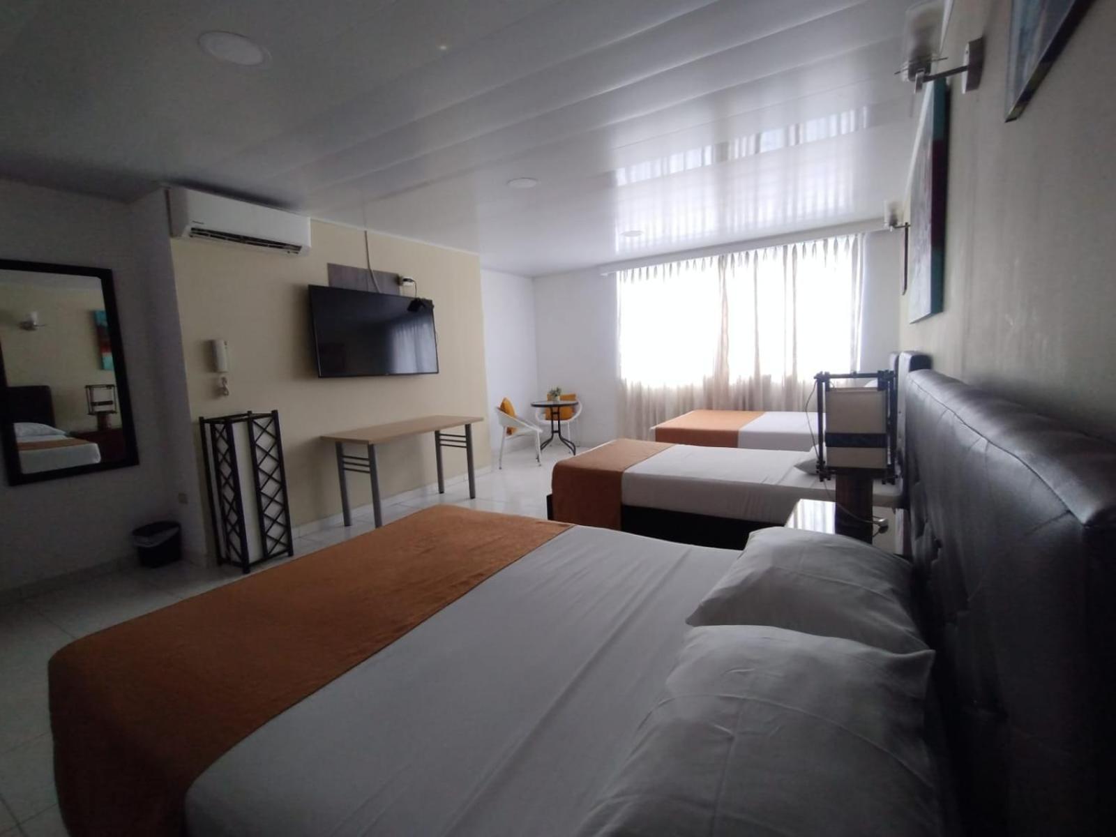 Hotel Parque Del Perro Кали Экстерьер фото